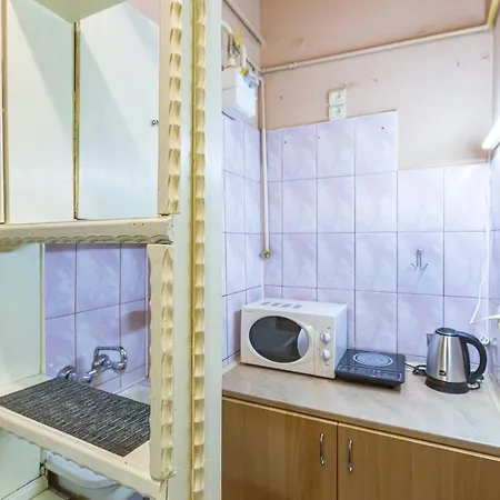 подобово у місті львові на вулиця ференца ліста 3 біля палацу мистецтв центр * Lemberg