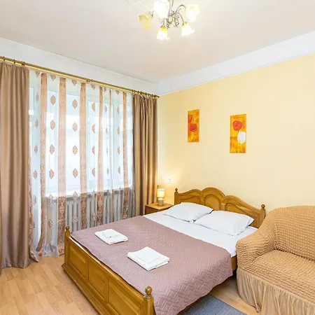 подобово у місті львові на вулиця ференца ліста 3 біля палацу мистецтв центр Apartman Lviv