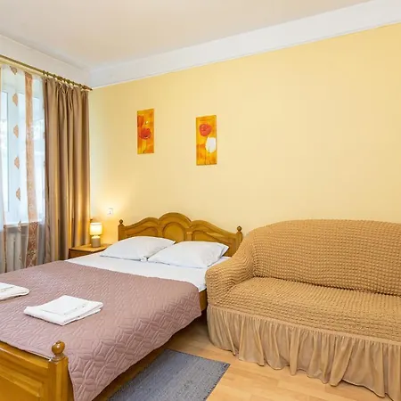 Apartment подобово у місті львові на вулиця ференца ліста 3 біля палацу мистецтв центр *