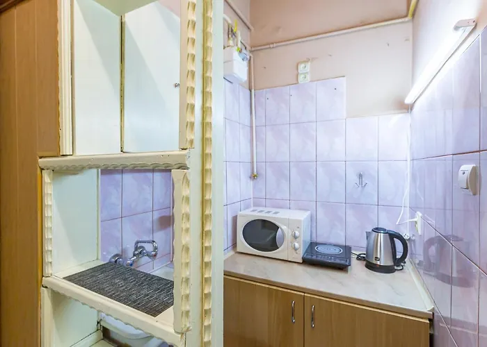 подобово у місті львові на вулиця ференца ліста 3 біля палацу мистецтв центр * Leópolis