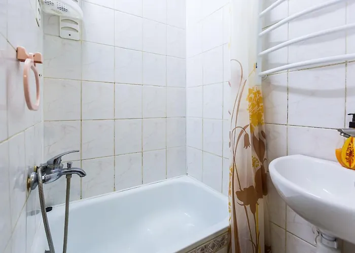 подобово у місті львові на вулиця ференца ліста 3 біля палацу мистецтв центр Apartamento Leópolis