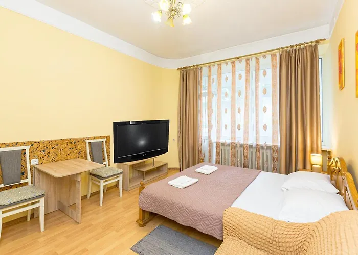 подобово у місті львові на вулиця ференца ліста 3 біля палацу мистецтв центр Apartamento